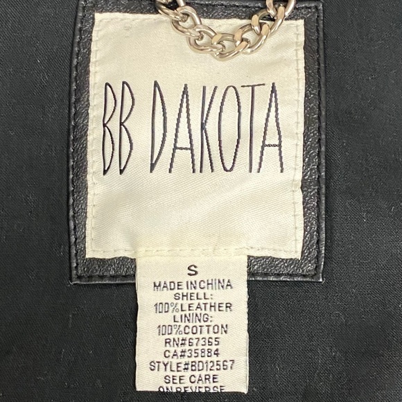 BB DAKOTA- Genuine Leather - Cropped 3/4 sleeve Moto jacket - Picture 8 of 10